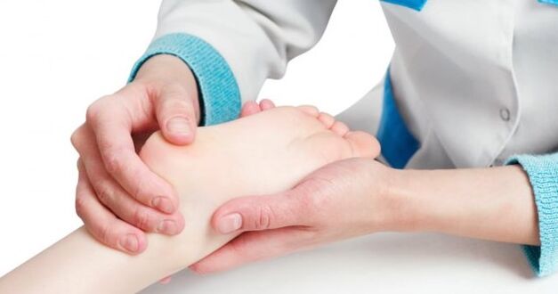 Valgo deformation of the foot to children